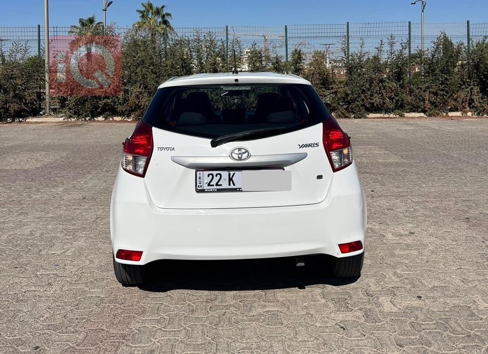 تۆیۆتا یارس